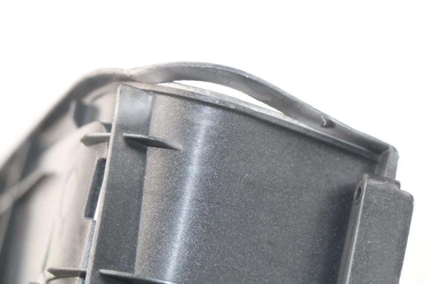 photo de TRITTBRETT VERKLEIDUNG PIAGGIO NEW TYPHOON 50 (2010 - 2017) - Zoom auf Gebrauchszustand