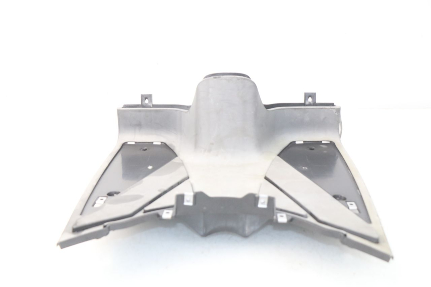 photo de TRITTBRETT VERKLEIDUNG PIAGGIO NEW TYPHOON 50 (2010 - 2017) - Details der Befestigungspunkte