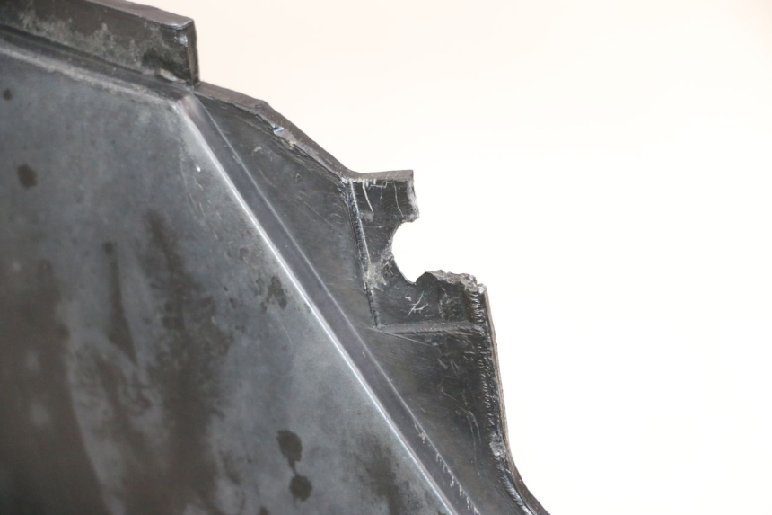 photo de TRITTBRETT VERKLEIDUNG JM MOTORS OLDIES GT 4T 50 (2018 - 2025) - Oberflächenzustand und Material