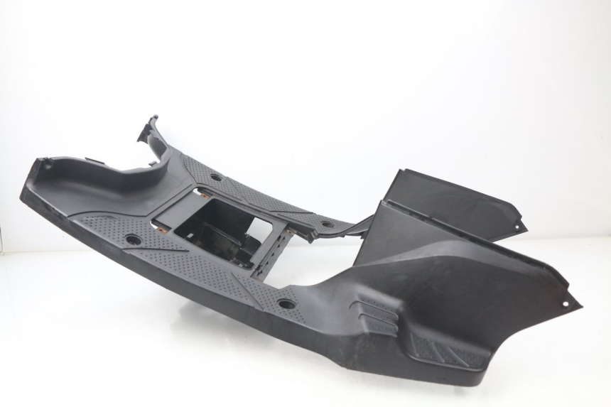 photo de TRITTBRETT VERKLEIDUNG SYM ORBIT 2 50 (2008 - 2014) - Oberflächenzustand und Material