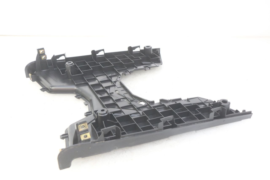 photo de TRITTBRETT VERKLEIDUNG SYM ORBIT III 3 4T 50 (2021 - 2025) - Detailansicht des Bauteils