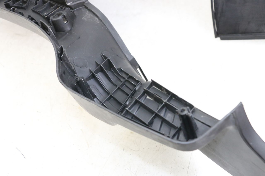 photo de TRITTBRETT VERKLEIDUNG SYM ORBIT 50 (2008 - 2010) - Technische Nahaufnahme