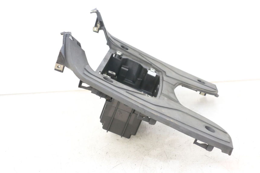 photo de TRITTBRETT VERKLEIDUNG PEUGEOT BELVILLE 125 (2017 - 2021) - Gesamtansicht des Produkts