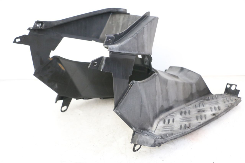 photo de TRITTBRETT VERKLEIDUNG PEUGEOT SPEEDFIGHT 3 LC 2T 50 (2009 - 2015) - Charakteristische Merkmale