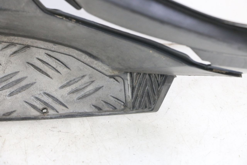 photo de TRITTBRETT VERKLEIDUNG PEUGEOT SPEEDFIGHT 3 LC 2T 50 (2009 - 2015) - Detaillierte Sichtprüfung