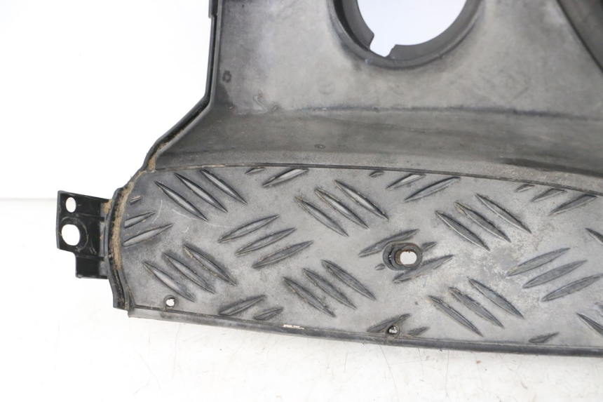 photo de TRITTBRETT VERKLEIDUNG PEUGEOT SPEEDFIGHT 3 LC 2T 50 (2009 - 2015) - Fokus auf die Struktur