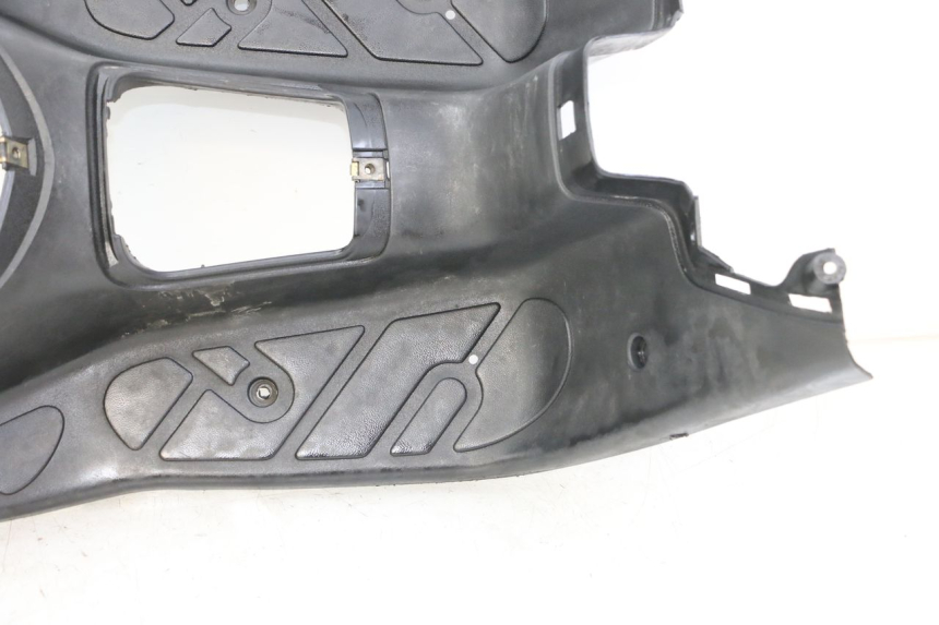 photo de TRITTBRETT VERKLEIDUNG PEUGEOT TKR TREKKER FURIOUS 50 (2005 - 2014) - Fokus auf die Struktur