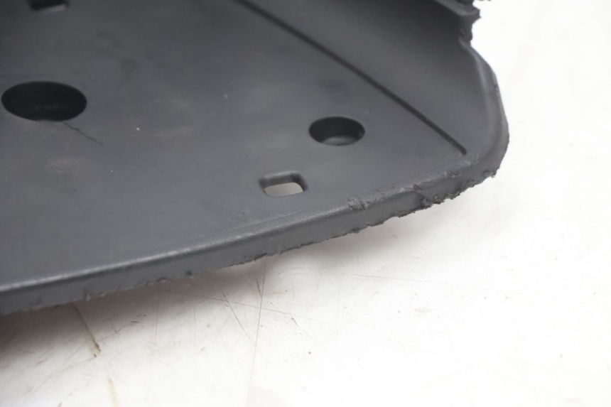 photo de TRITTBRETT VERKLEIDUNG RAZZO QTR 50 (2011 - 2018) - Technische Nahaufnahme