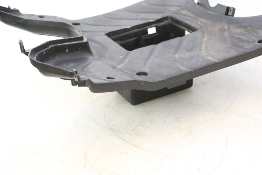 photo de TRITTBRETT VERKLEIDUNG ORCAL RAPTOR 50 (2015 - 2021) - Zoom auf Gebrauchszustand