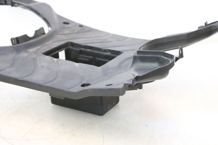 photo de TRITTBRETT VERKLEIDUNG ORCAL RAPTOR 50 (2015 - 2021) - Technische Nahaufnahme