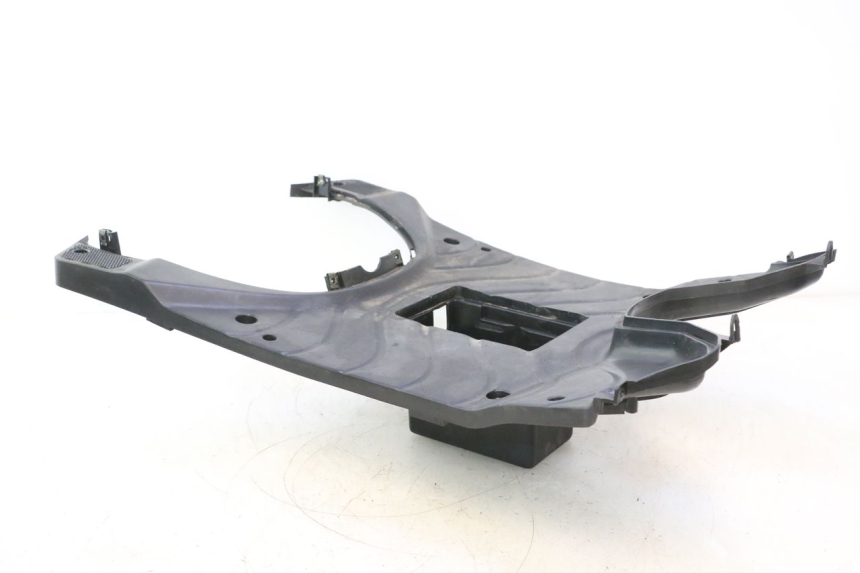 photo de TRITTBRETT VERKLEIDUNG ORCAL RAPTOR 50 (2015 - 2021) - Details der Befestigungspunkte