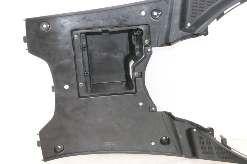 photo de TRITTBRETT VERKLEIDUNG TNT MOTOR ROMA 12' 2T 50 (2007 - 2018) - Geprüftes Gebrauchtteil