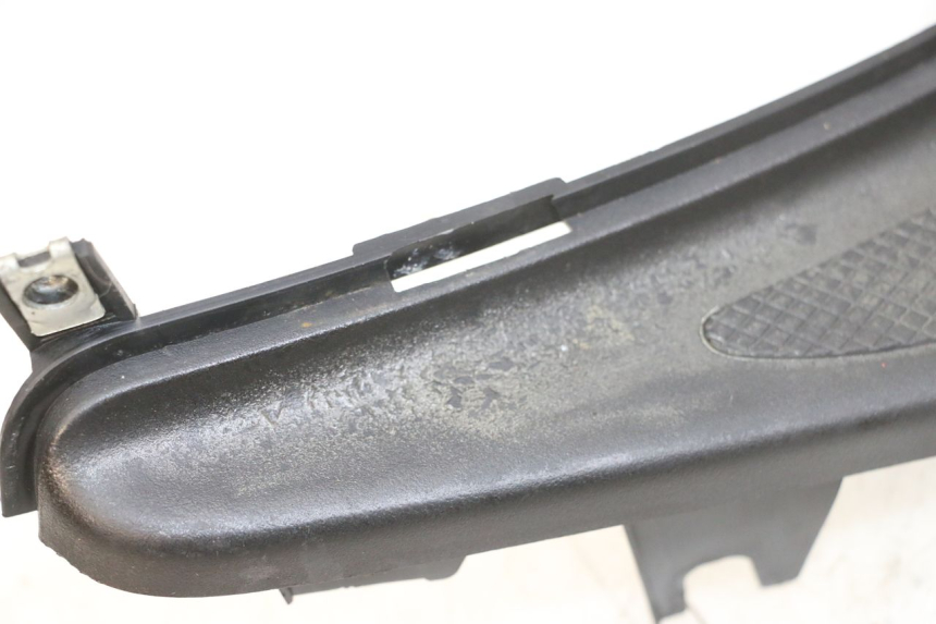 photo de TRITTBRETT VERKLEIDUNG DAELIM S1 125 (2007 - 2016) - Detailansicht des Bauteils