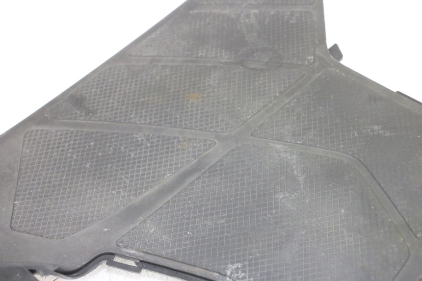 photo de TRITTBRETT VERKLEIDUNG DAELIM S1 125 (2007 - 2016) - Zoom auf Gebrauchszustand