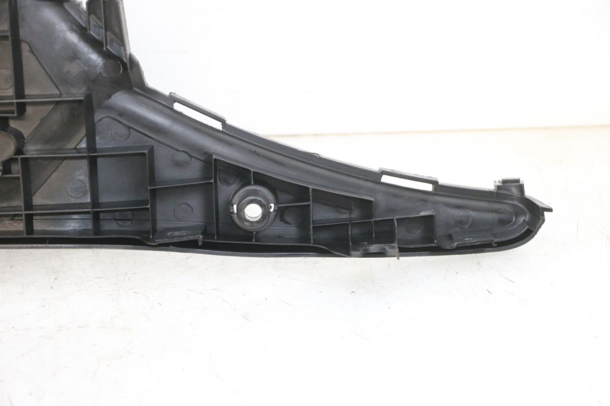 photo de TRITTBRETT VERKLEIDUNG DAELIM S1 125 (2007 - 2016) - Kennzeichnungen und Originalreferenzen