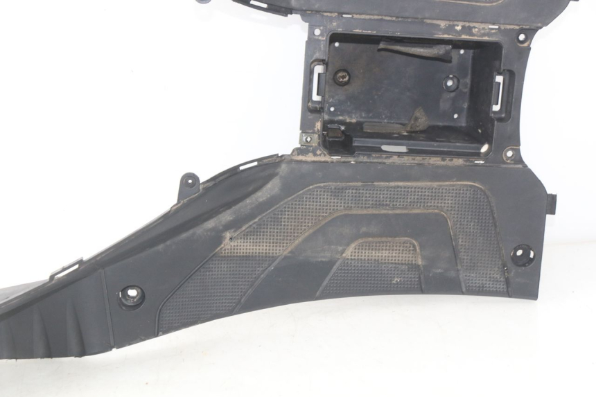 photo de TRITTBRETT VERKLEIDUNG DAELIM S4 50 (2010 - 2015) - Hochauflösende Nahaufnahme