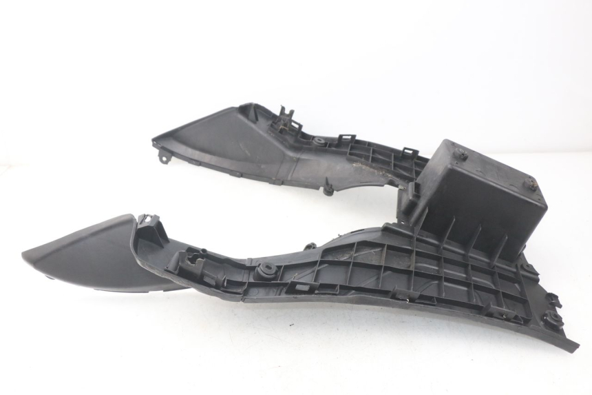 photo de TRITTBRETT VERKLEIDUNG DAELIM S4 50 (2010 - 2015) - Technische Nahaufnahme