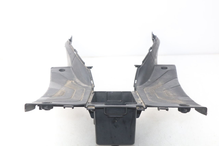 photo de TRITTBRETT VERKLEIDUNG DAELIM S4 50 (2010 - 2015) - Details der Befestigungspunkte