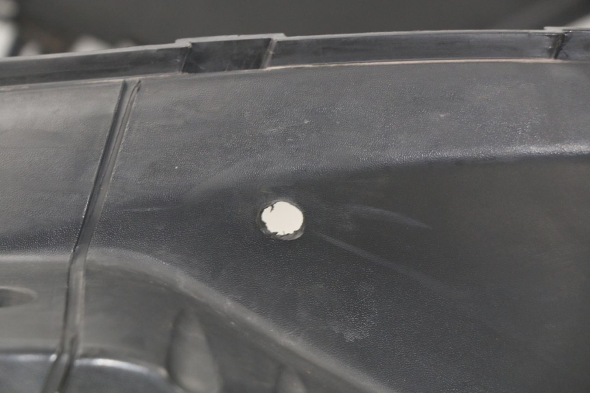 photo de TRITTBRETT VERKLEIDUNG DAELIM S4 50 (2010 - 2015) - Kennzeichnungen und Originalreferenzen