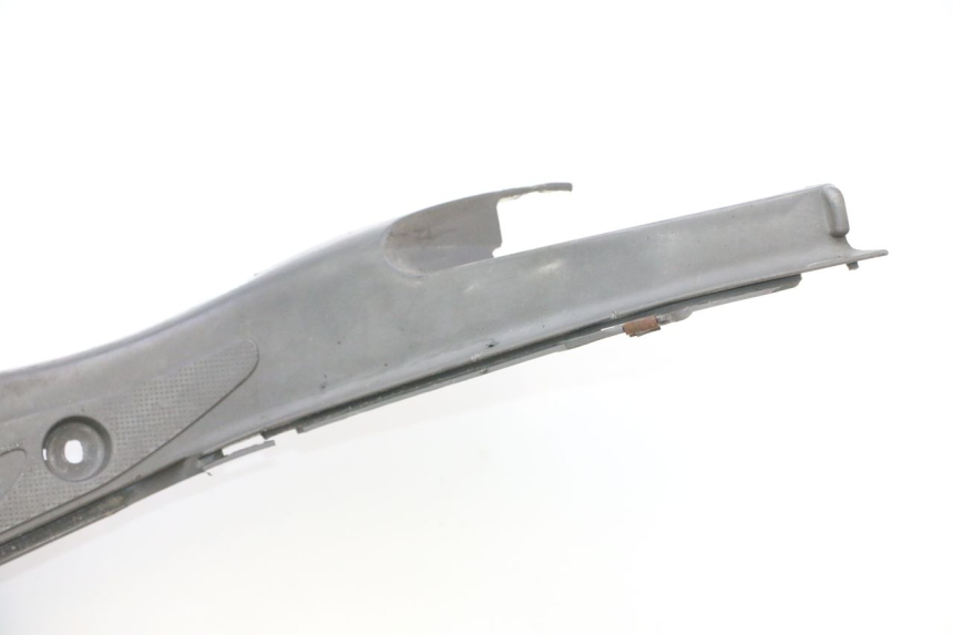photo de TRITTBRETT VERKLEIDUNG HONDA SH 125 (2001 - 2003) - Detailansicht des Bauteils