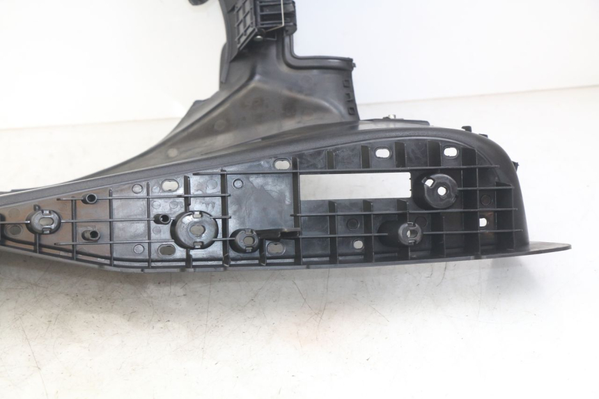 photo de FUßRASTE MBK SKYCRUISER 125 (2010 - 2013) - Details der Befestigungspunkte