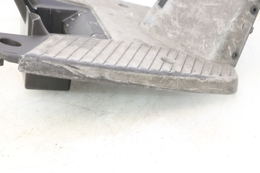 photo de TRITTBRETT VERKLEIDUNG YAMAHA SLIDER 50 (1999 - 2004) - Charakteristische Merkmale