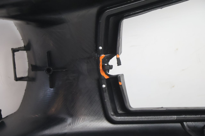 photo de TRITTBRETT VERKLEIDUNG PEUGEOT SPEEDFIGHT 2 AC 50 (2000 - 2009) - Weitere Ansicht des Artikels