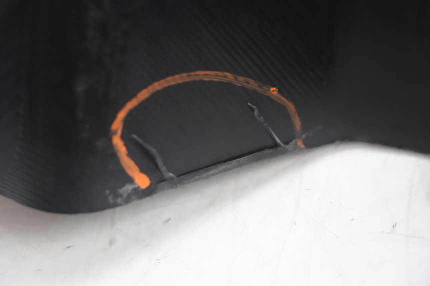 photo de TRITTBRETT VERKLEIDUNG PEUGEOT SPEEDFIGHT 2 AC 50 (2000 - 2009) - Hochauflösende Nahaufnahme