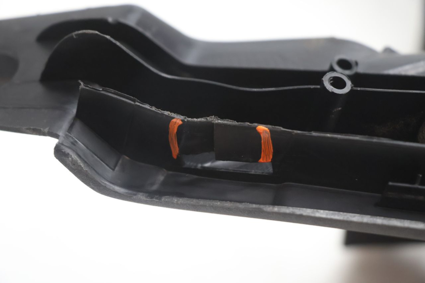photo de TRITTBRETT VERKLEIDUNG PEUGEOT SPEEDFIGHT 2 AC 50 (2000 - 2009) - Detaillierte Sichtprüfung