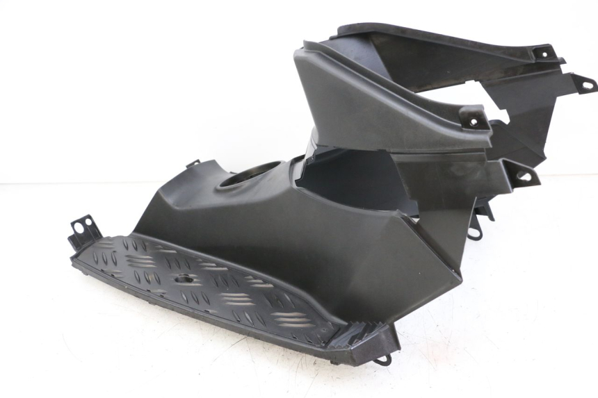 photo de TRITTBRETT VERKLEIDUNG PEUGEOT SPEEDFIGHT 4 2T 50 (2015 - 2019) - Details der Befestigungspunkte