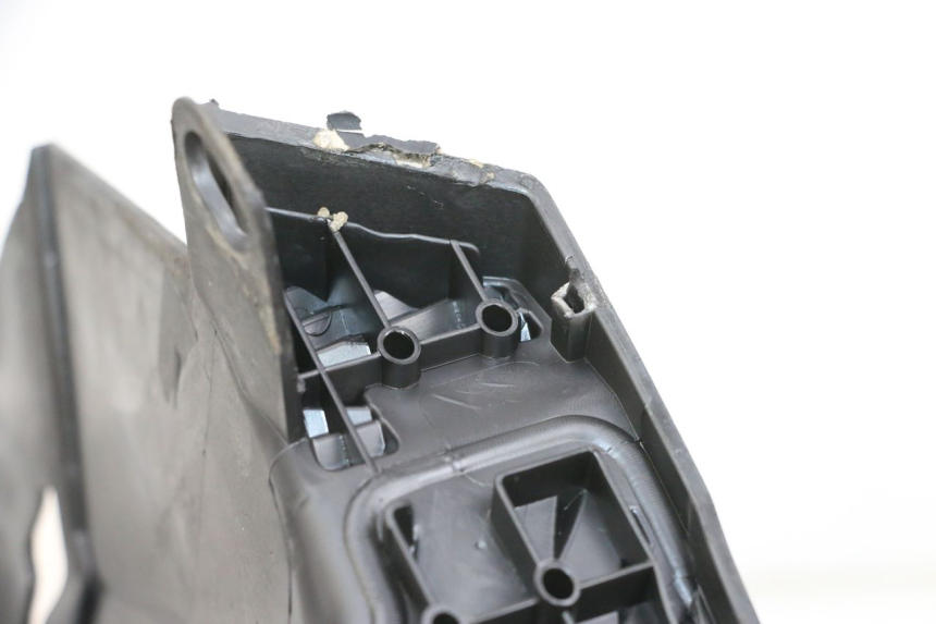 photo de TRITTBRETT VERKLEIDUNG PEUGEOT SPEEDFIGHT 4 4T EFI 50 (2021 - 2025) - Detailansicht des Bauteils