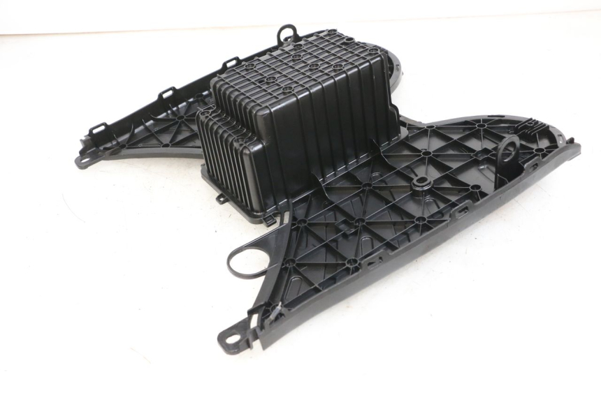 photo de TRITTBRETT VERKLEIDUNG PEUGEOT STREETZONE I 2T 50 (2018 - 2020) - Alternative Perspektive