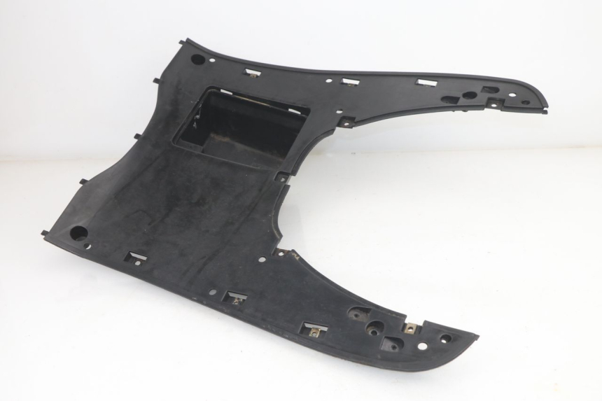 photo de TRITTBRETT VERKLEIDUNG PEUGEOT SUM UP 125 (2008 - 2013) - Technische Nahaufnahme