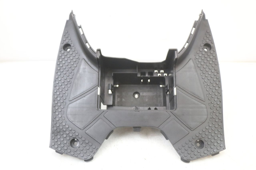 photo de TRITTBRETT VERKLEIDUNG KYMCO SUPER 8 125 (2008 - 2015) - Zoom auf Gebrauchszustand