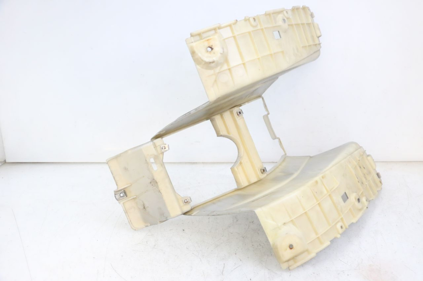 photo de TRITTBRETT VERKLEIDUNG PIAGGIO SUPER LX 125 (2000 - 2003) - Detailansicht des Bauteils