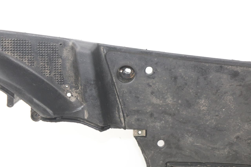 photo de TRITTBRETT VERKLEIDUNG BAOTIAN TRAVEL SPIRIT 50 (2010 - 2012) - Zoom auf Komponenten