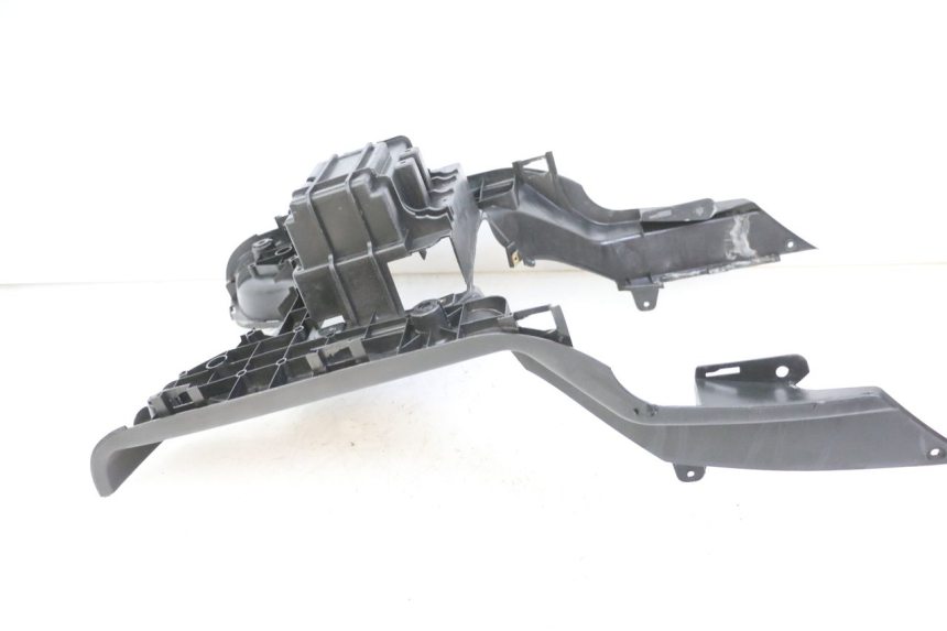 photo de TRITTBRETT VERKLEIDUNG PEUGEOT TWEET 4T 50 (2018 - 2022) - Technische Nahaufnahme