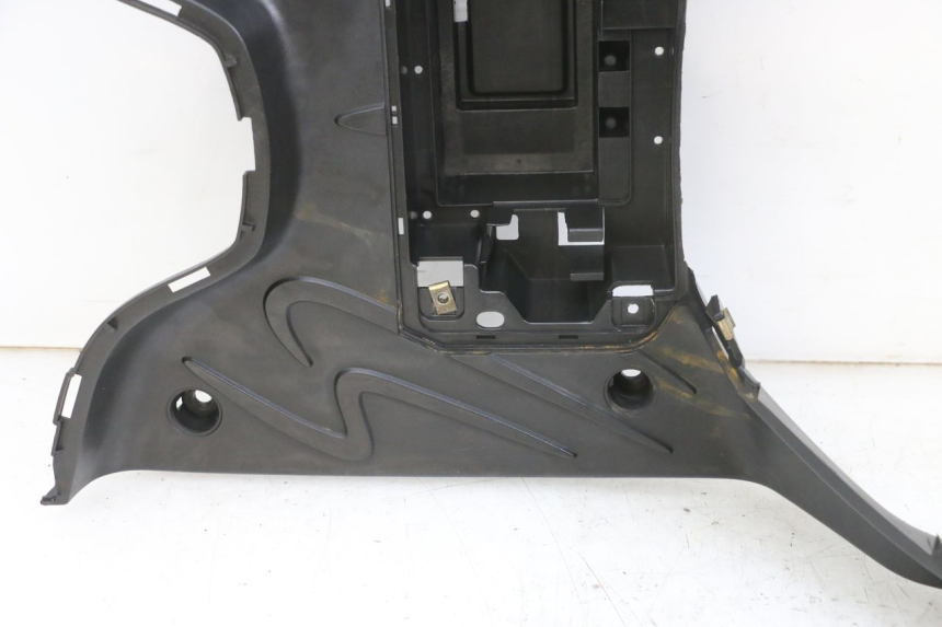 photo de TRITTBRETT VERKLEIDUNG PEUGEOT TWEET PRO EFI 4T 50 (2021 - 2022) - Hochauflösende Nahaufnahme