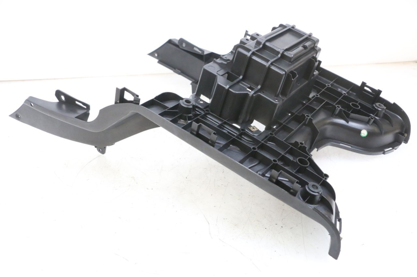 photo de TRITTBRETT VERKLEIDUNG PEUGEOT TWEET PRO EFI 4T 50 (2021 - 2022) - Zoom auf Gebrauchszustand