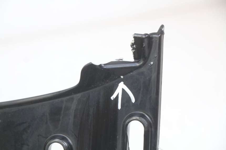 photo de TRITTBRETT VERKLEIDUNG PIAGGIO VESPA GTS SUPER IE 125 (2009 - 2016) - Oberflächenzustand und Material
