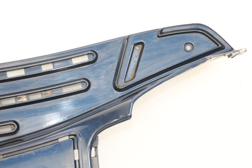 photo de TRITTBRETT VERKLEIDUNG PIAGGIO VESPA LX 125 (2005 - 2010) - Hochauflösende Nahaufnahme