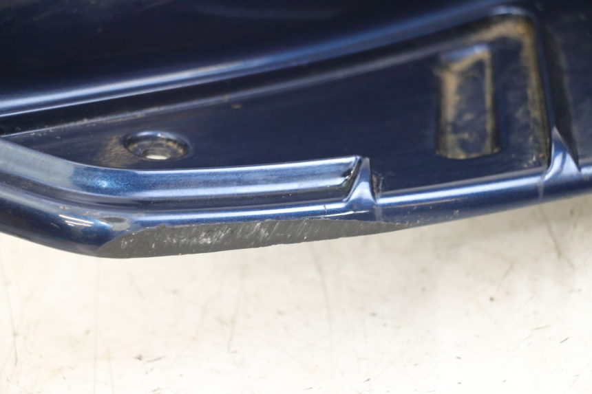 photo de TRITTBRETT VERKLEIDUNG PIAGGIO VESPA LX 125 (2005 - 2010) - Oberflächenzustand und Material