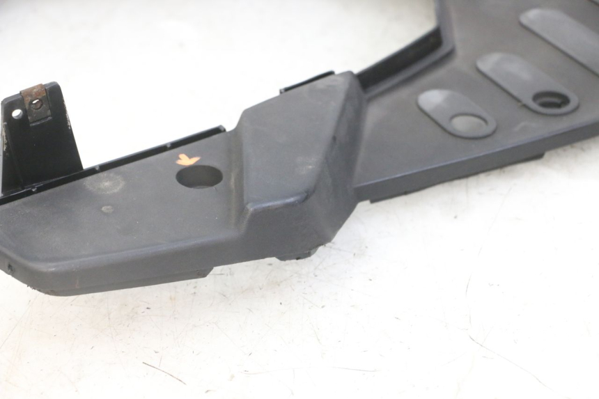 photo de FUßRASTE PEUGEOT VIVACITY NEW 2T 50 (2008 - 2017) - Details der Befestigungspunkte