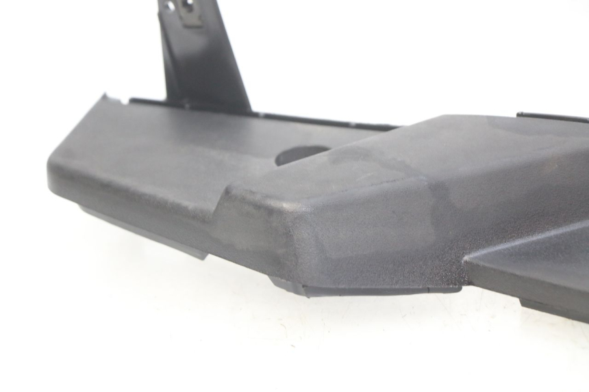 photo de FUßRASTE PEUGEOT VIVACITY NEW 4T 50 (2008 - 2017) - Oberflächenzustand und Material