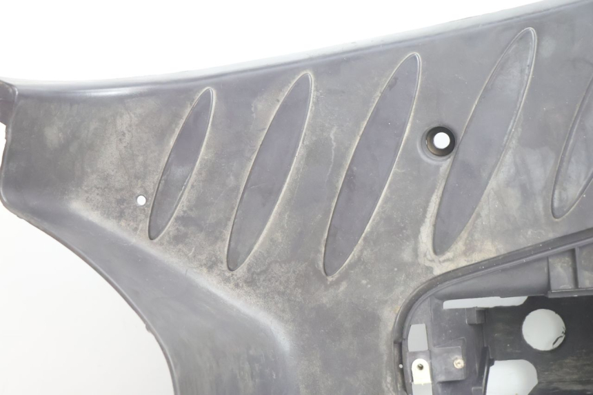 photo de TRITTBRETT VERKLEIDUNG PEUGEOT VIVACITY 100 (1999 - 2008) - Detailansicht des Bauteils