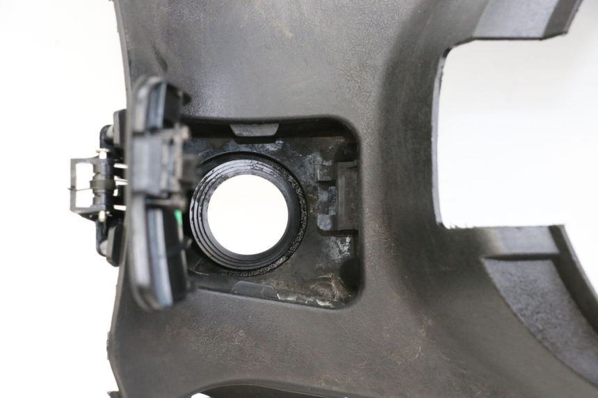 photo de FUßRASTE YAMAHA XMAX X-MAX 125 (2006 - 2009) - Geprüftes Gebrauchtteil