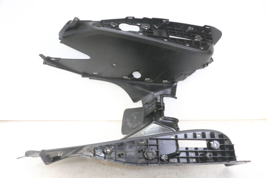 photo de FUßRASTE YAMAHA X-MAX XMAX 125 (2010 - 2013) - Zoom auf Gebrauchszustand