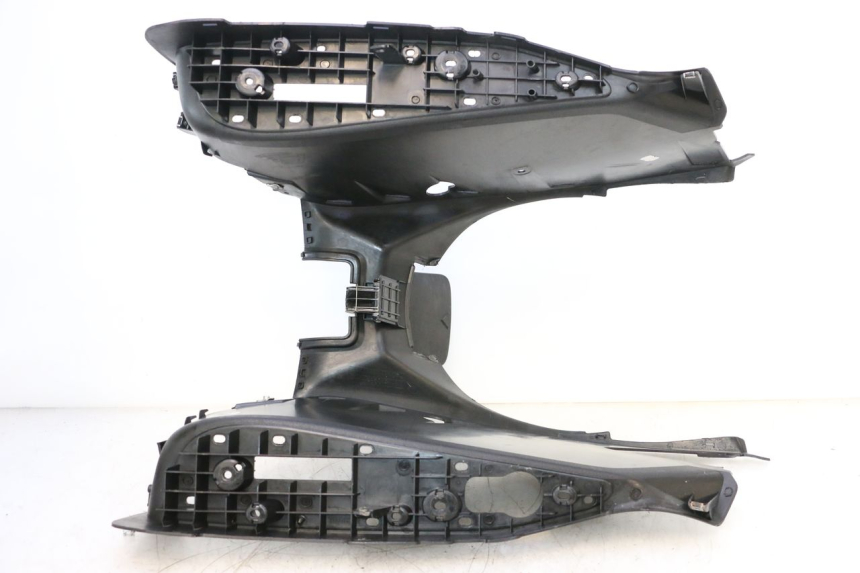 photo de FUßRASTE YAMAHA X-MAX XMAX 125 (2010 - 2013) - Details der Befestigungspunkte