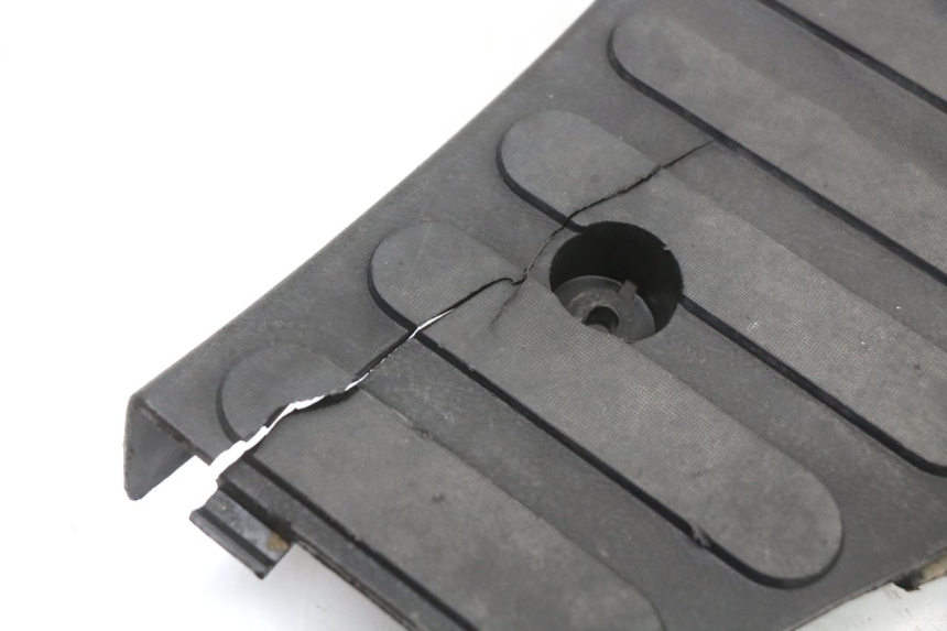 photo de TRITTBRETT VERKLEIDUNG YAMAHA YE ZEST 50 (1992 - 1998) - Technische Nahaufnahme