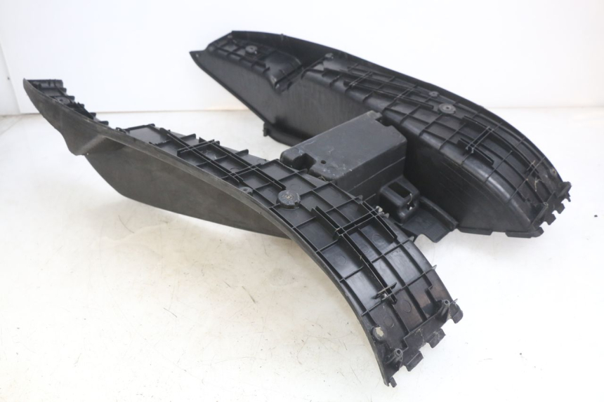 photo de FUßRASTE YAMAHA YP MAJESTY 125 (1998 - 2001) - Technische Nahaufnahme